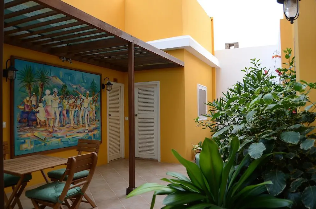 Kira'S Boutique Hotel Mindelo